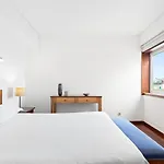 Guestready - Esmoriz's Golden Hour With Pool Konukevi Esmoriz