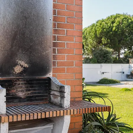 Guest house Guestready - Esmoriz's Golden Hour With Pool