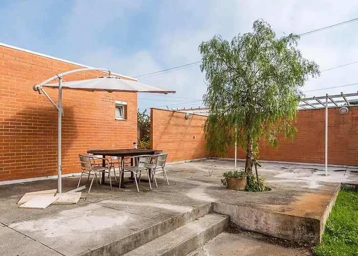 Guestready - Esmoriz's Golden Hour With Pool Guest house Esmoriz