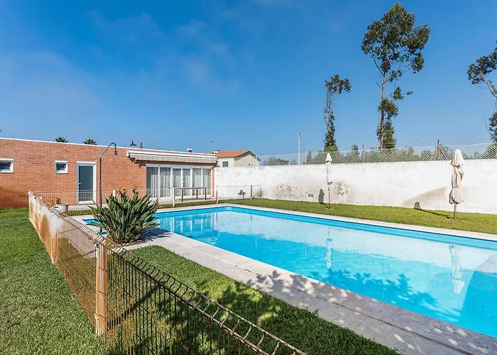 Guestready - Esmoriz's Golden Hour With Pool 4* Esmoriz