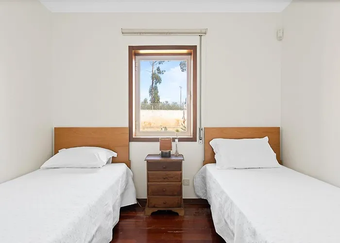 Guestready - Esmoriz's Golden Hour With Pool Konukevi Esmoriz