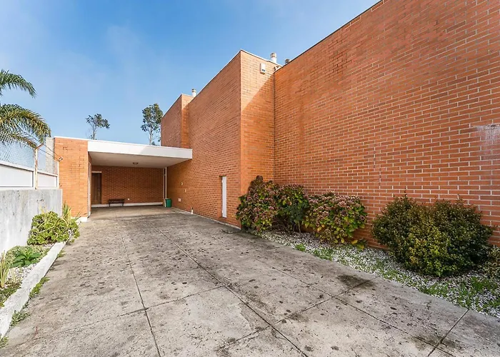 Konukevi Guestready - Esmoriz's Golden Hour With Pool Esmoriz