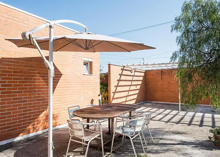 Konukevi Guestready - Esmoriz's Golden Hour With Pool 4*